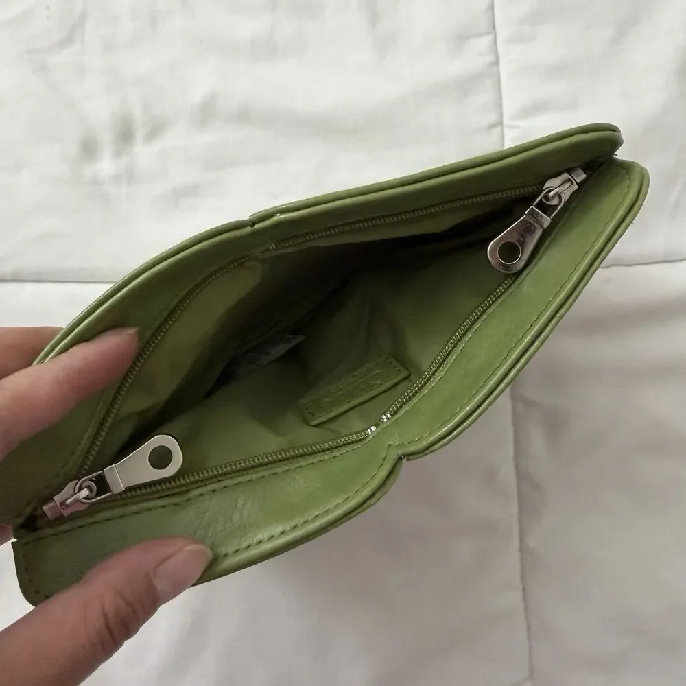 Chloe Parfum Faux Leather Cosmetic Makeup Bag Green Pouch Logo Double Zip Small